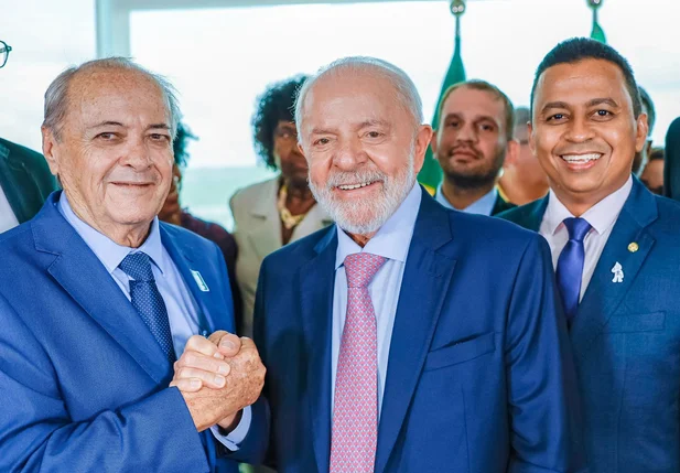 Prefeito eleito Sílvio Mendes e o presidente Lula