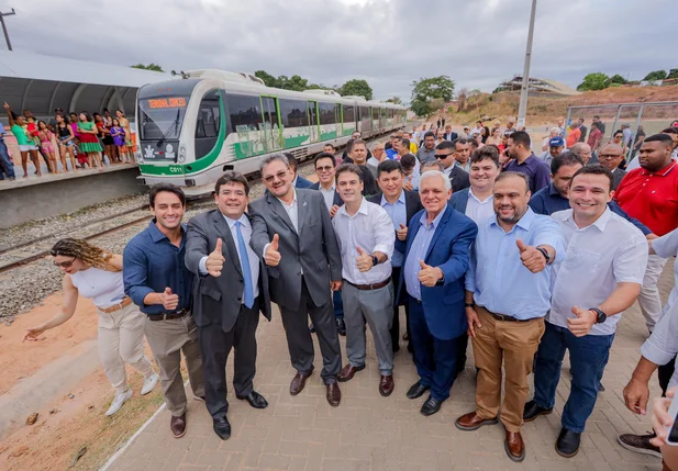 Rafael Fonteles anuncia tarifa zero do metrô de Teresina em 2025