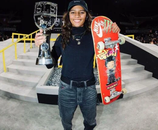 Rayssa Leal conquista etapa de Tóquio do Street League