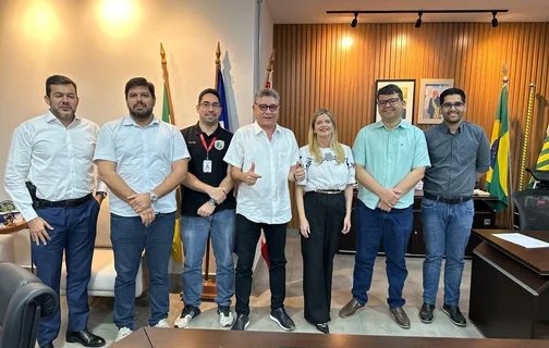 Reunião na Secretaria de Segurança Pública