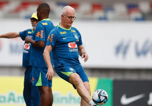 Seleção Brasileira realizou primeiro treino para jogo contra a Venezuela