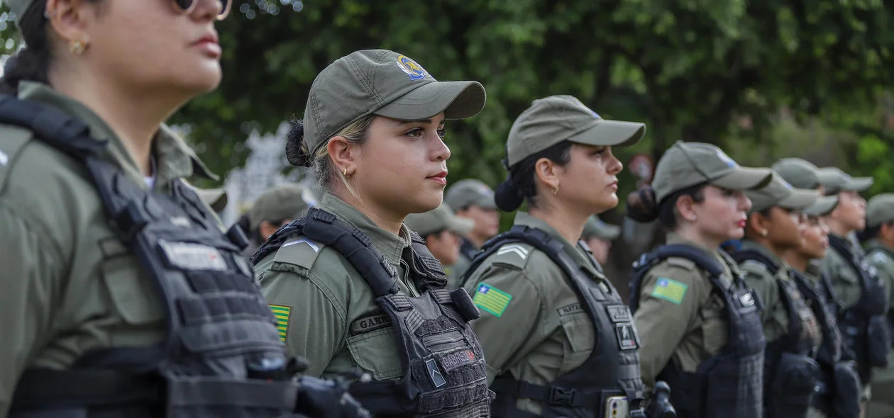 Solenidade em alusão  ao dia da bandeira