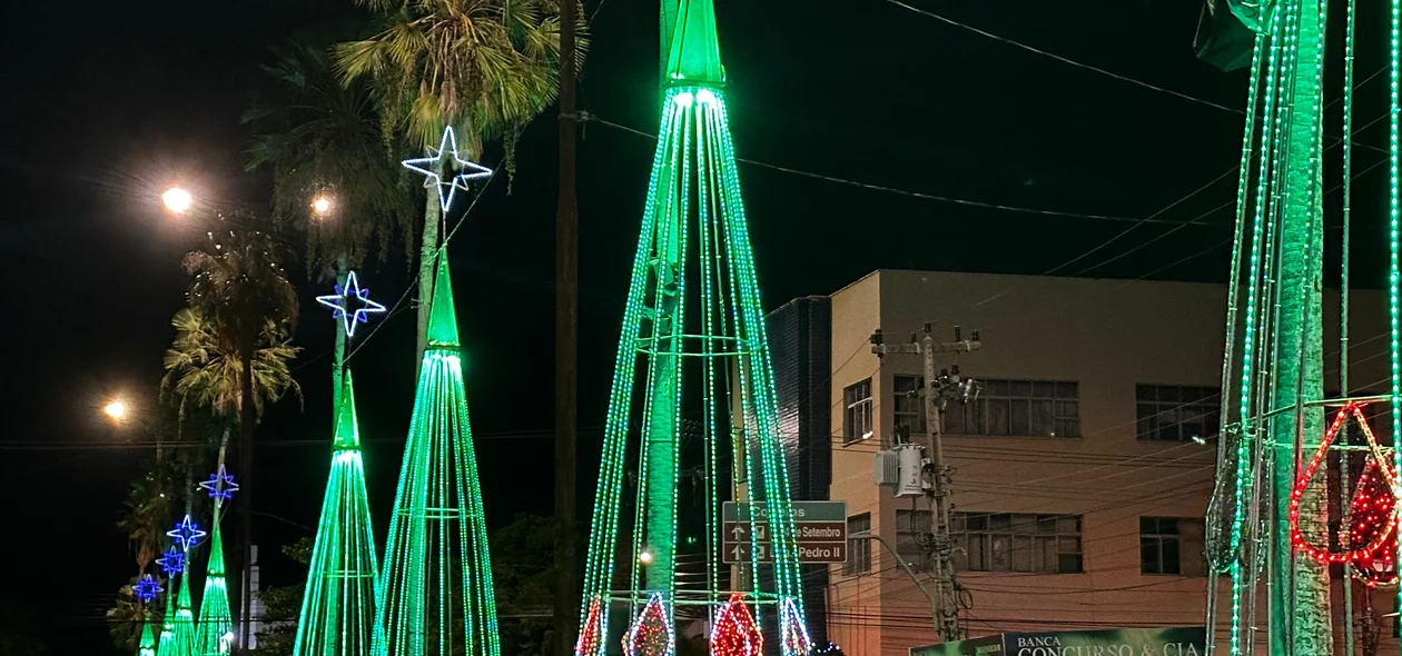 Árvores de Natal gigantes