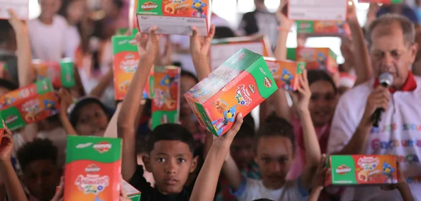 Biscoitos distribuidos na ação