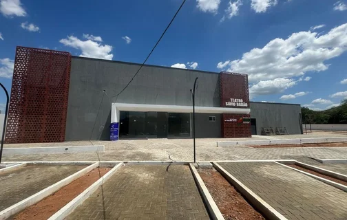 Cineteatro de Picos está com 90% da obra concluída