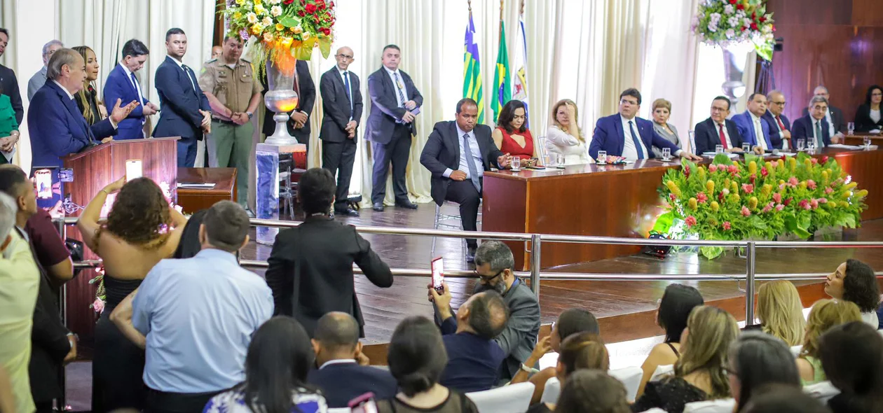 Diplomação dos eleitos em Teresina