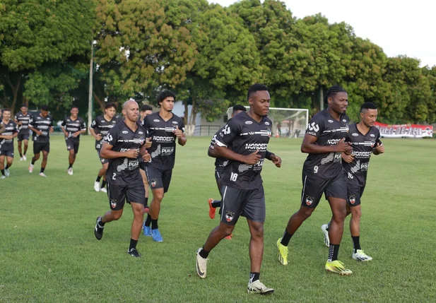 Elenco do River se apresenta para o Piauiense 2025