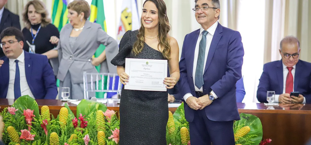 Elzuila Calisto recebe diploma de vereadora de Teresina em solenidade do TRE-PI