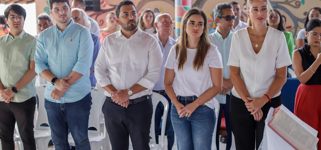 Familiares e amigos participam da ação em favor do aniversário de Firmino Filho