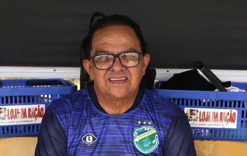 Francisco Diá, técnico do Altos