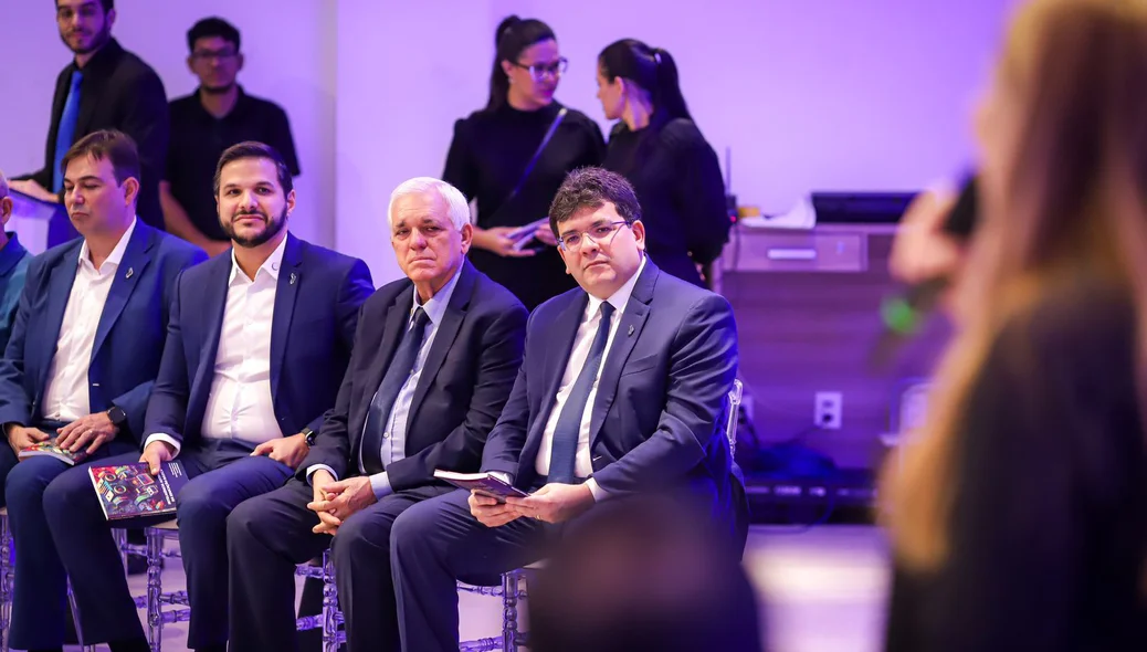 Governador Rafael Fonteles abre Seminário Inteligência Artificial da Seduc em Teresina