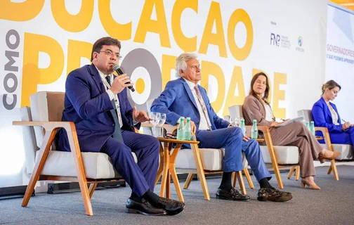 Governador Rafael Fonteles ao lado dos governadores Ronaldo Caiado e Raquel Lyra