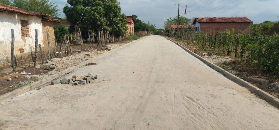 Idepi conclui pavimentação em paralelepípedo em São Pedro do Piauí