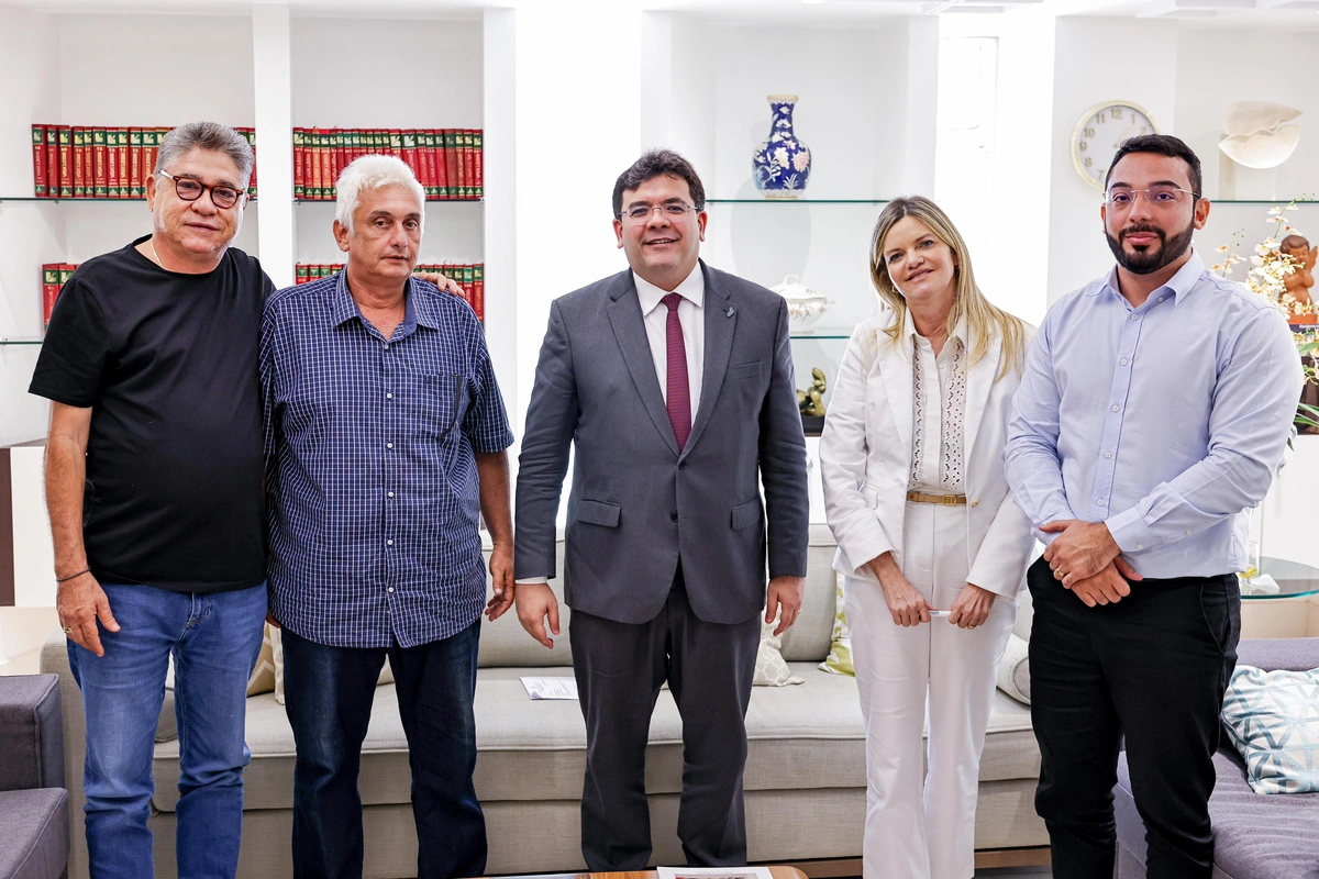 João Mádison ao lado do governador Rafael Fonteles, Gracinha Mão Santa e o prefeito eleito, Novo Francisco