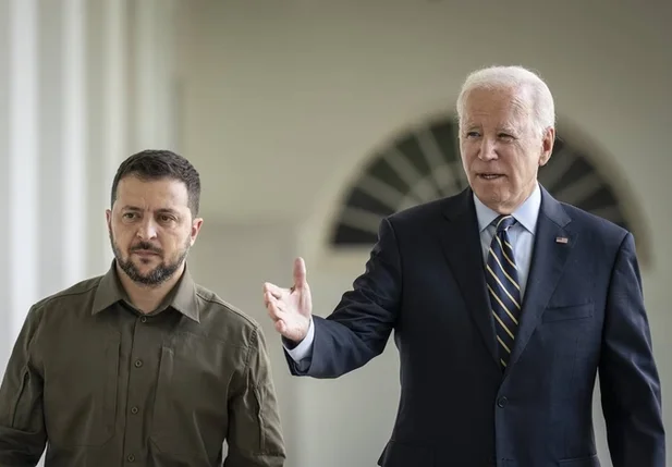 Joe Biden e Volodymyr Zelensky