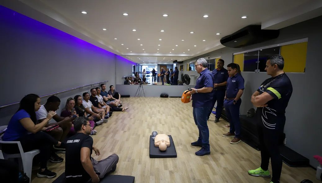 O treinamento e as instruções aconteceram na academia Demóstenes Ribeiro