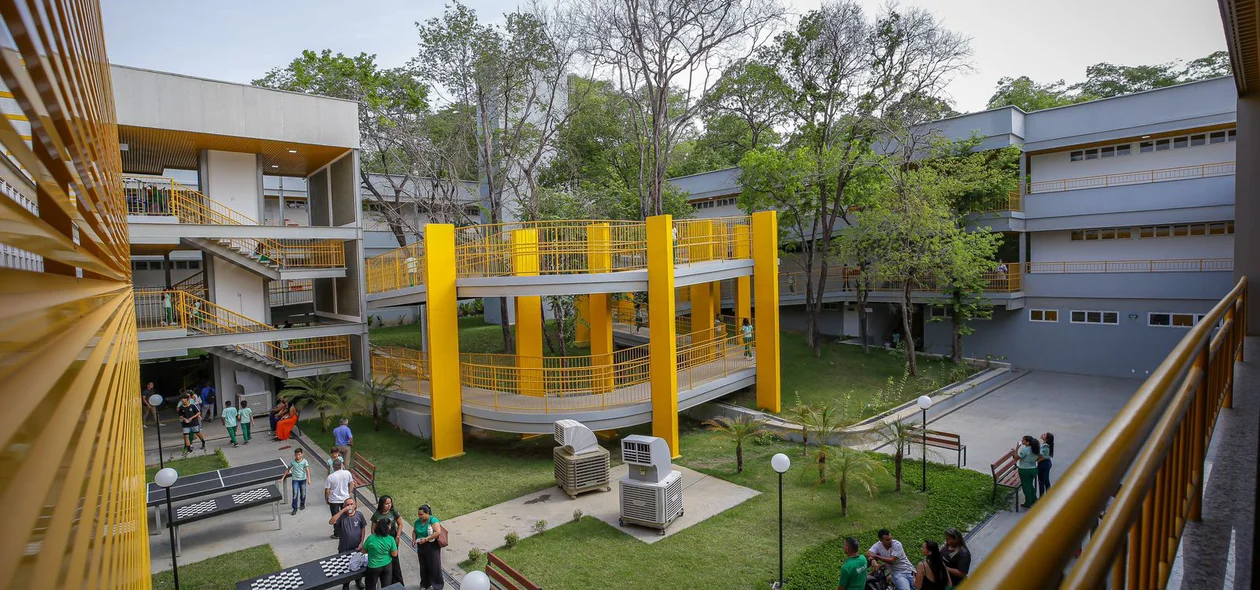 Parte externa da escola