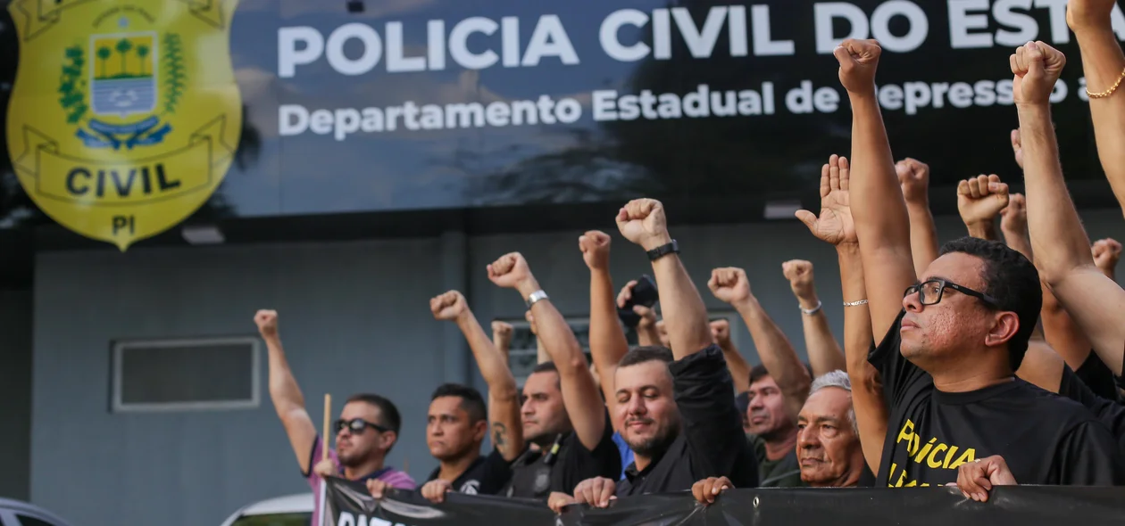 Policiais civis reivindicam reajuste salarial