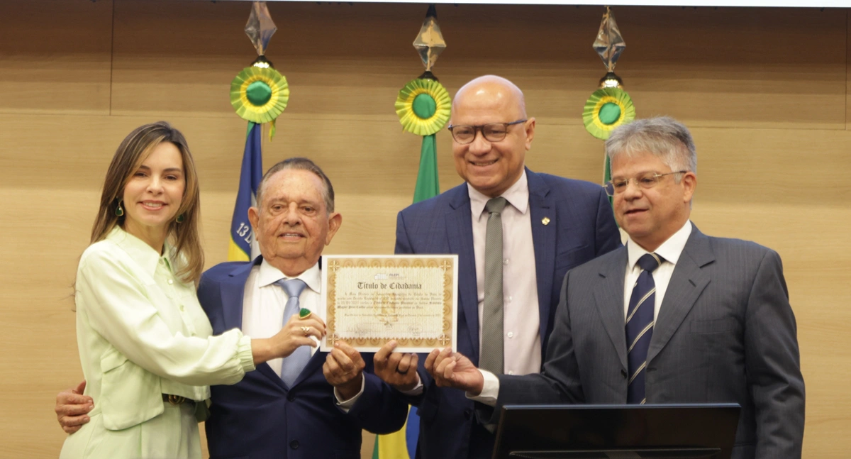 Prefeito de Uruçuí recebe título de Cidadão Piauiense