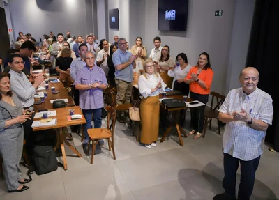 Prefeito eleito Sílvio Mendes com o futuro secretariado