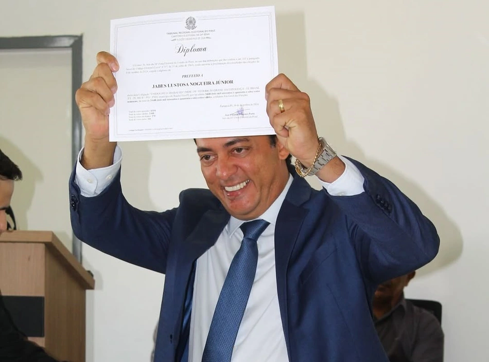 Prefeito Jabes Junior foi diplomado