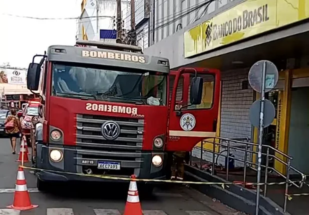 Princípio de incêndio no Banco do Brasil de Picos