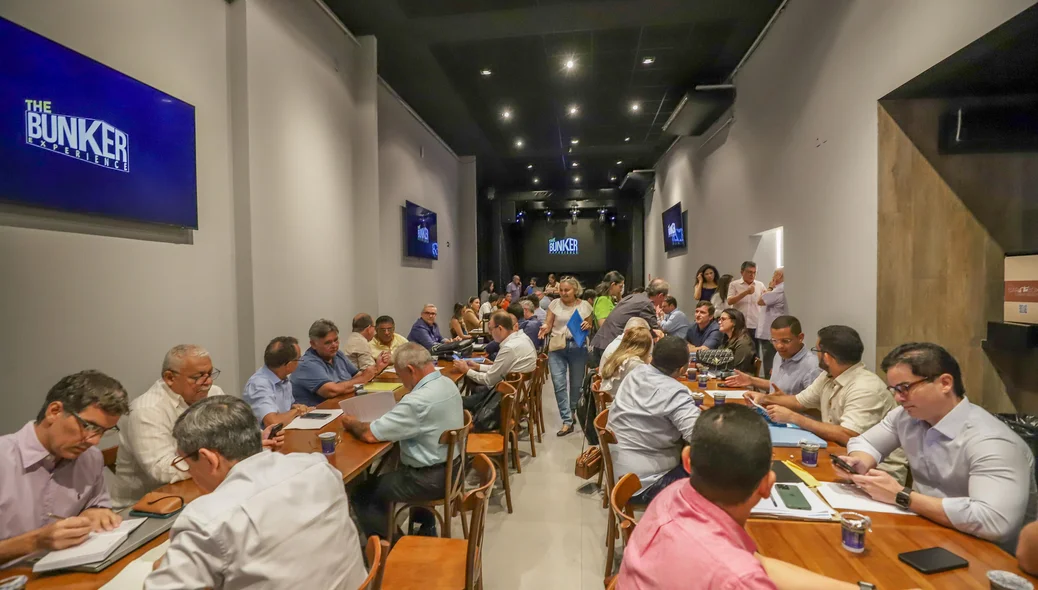 Reunião com o futuro secretariado de Sílvio Mendes