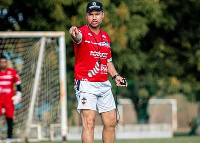 Sidney Moraes, técnico do River