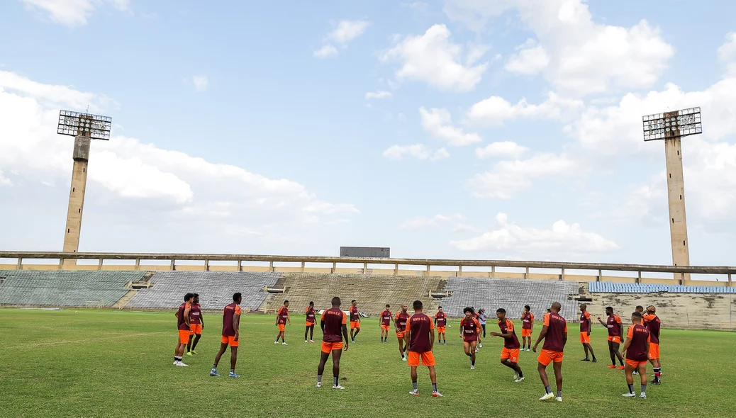 Treino do River no Albertão