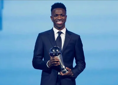 Vinicius Júnior é eleito o melhor do mundo pela FIFA, o Brasil não via um jogador seu vencer desde 2007