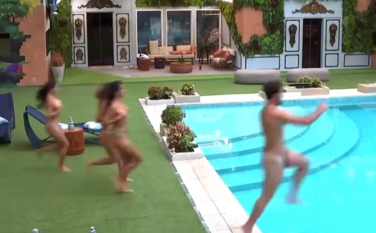 Participantes do BBB 24 pulam sem roupa na piscina; veja vídeo - GP1