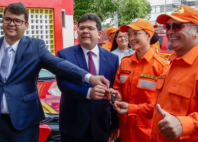 Governo entrega viaturas e equipamentos ao Corpo de Bombeiros Militar do Piauí