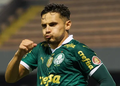 Raphael Veiga concedeu três assistências em todo o jogo