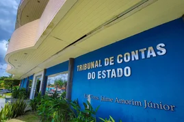 TCE determina suspensão de contratos de R$ 2 milhões