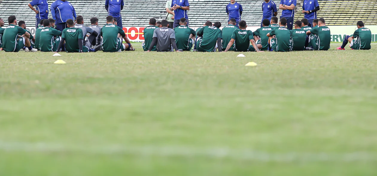 Atletas e comissão técnica