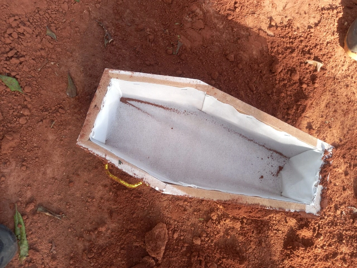 Caixão foi enterrado sem o corpo do bebê