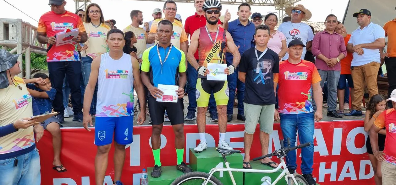 Colocações de primeiro, segundo e terceiro lugar nas competições