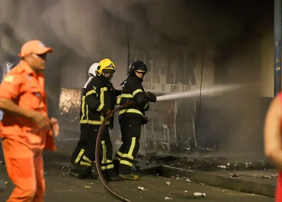 Equipe do Corpo de Bombeiros em ação