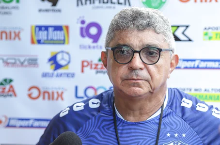 Flávio Araújo, técnico do Altos