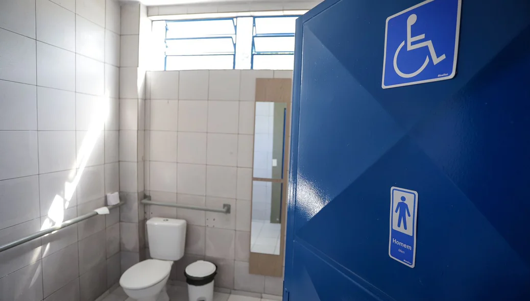 Mercado do Jacinta Andrade dispõe banheiros com acessibilidade