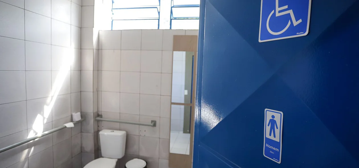 Mercado do Jacinta Andrade dispõe banheiros com acessibilidade