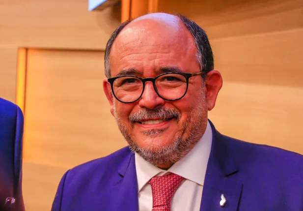 Ministro Antônio Carlos Ferreira