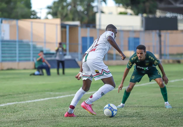 Partida entre Altos x Fluminense em Teresina Piauí