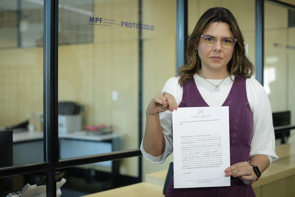 Advogada Ívilla Araújo assina a notícia de fato