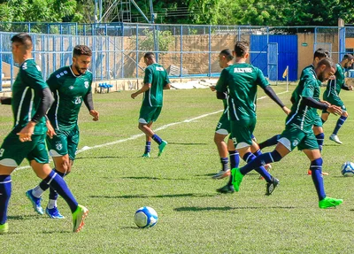 Atividade dos atletas do Altos antes do duelo contra o Águia de Marabá