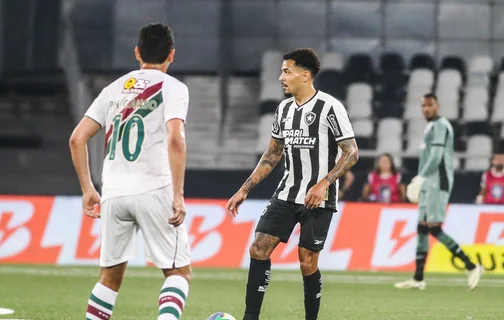 Botafogo venceu o Fluminense no Nilton Santos