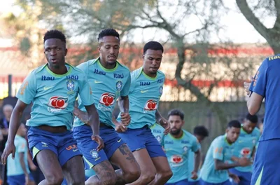 Seleção Brasileira inicia preparação para jogo contra Paraguai