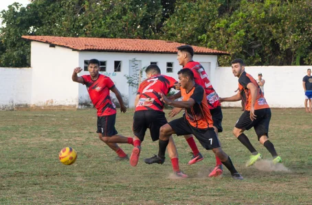 Confronto entre Boa Esporte, bicampeão deste campeonato, e a equipe do Cabreiro