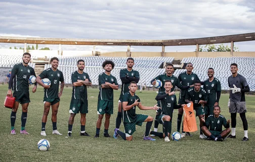 Equipe do Altos em preparação para o duelo contra o Fluminense-PI pela Série D 2024