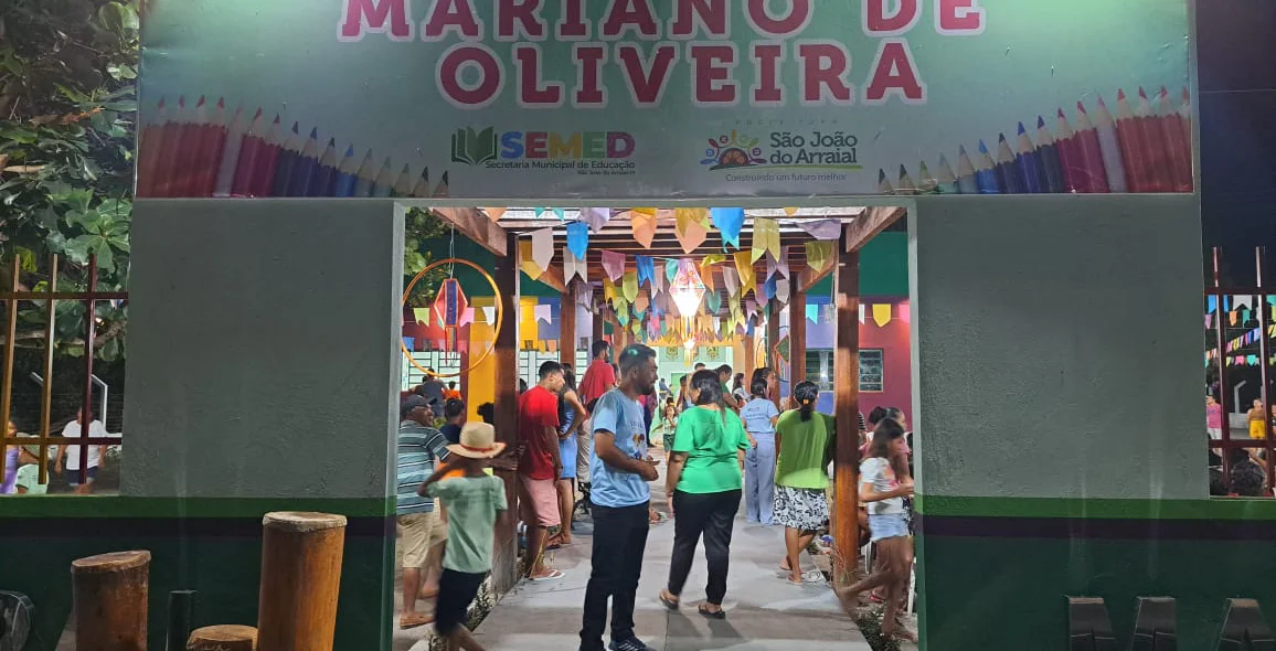 Escola municipal Mariano de Oliveira